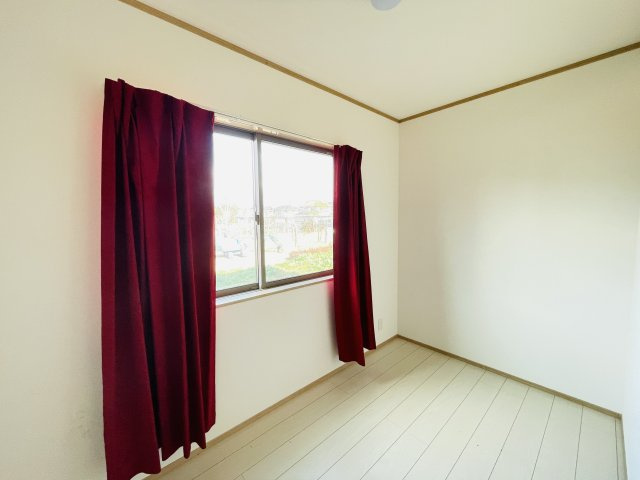 【洋室】 | 児玉郡上里町大字七本木　中古戸建 | 書斎