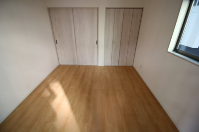 【寝室】 | Ｓ　Ａｐｔ．新長田Ａ棟