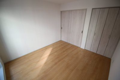 【居間・リビング】 | Ｓ　Ａｐｔ．新長田Ａ棟