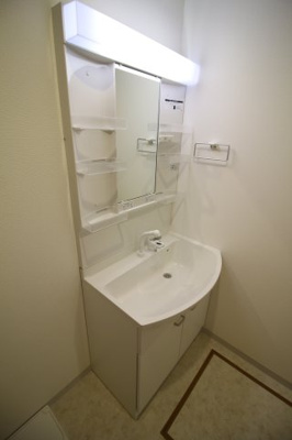 【洗面所】 | Ｓ　Ａｐｔ．新長田Ａ棟