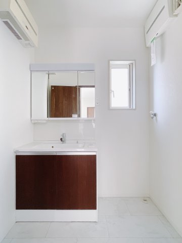 【中古戸建】児玉郡美里町阿那志の独立洗面台|■洗面室