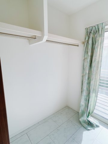 【中古戸建】児玉郡美里町阿那志の収納|■ウォークインクローゼット