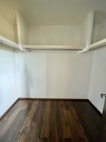 【中古戸建】児玉郡美里町阿那志の収納|■ウォークインクローゼット