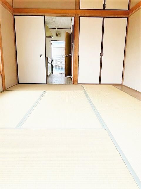 サンライズコーポの和室