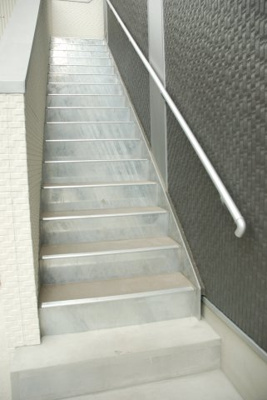 【エントランス】 | クレオ吉塚参番館 | お部屋までの階段です