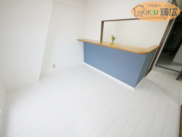 【居間・リビング】 | サンエクセル江井ヶ島　4階