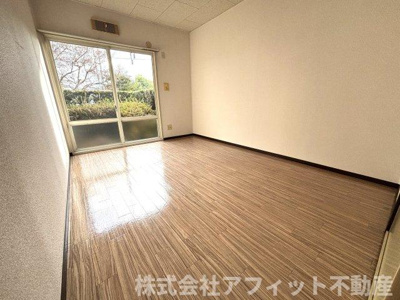【その他】 | サンビレッジ春日 | 南西側の洋室6帖