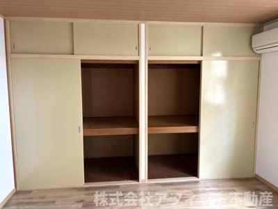 【その他】 | サンビレッジ春日 | 北西側の洋室6帖の収納