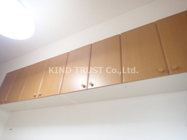 エステムコート梅田茶屋町デュアルスペースの収納|こまごまとしたものを収納できそうですね