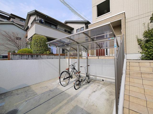 カーサあやめ池のその他共用部分|自転車置き場
