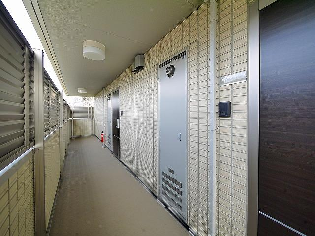 カーサあやめ池のその他共用部分|通路