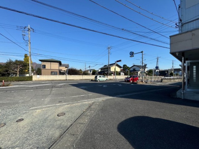 【前面道路含む現地写真】 | 桐生市相生町2丁目　中古戸建