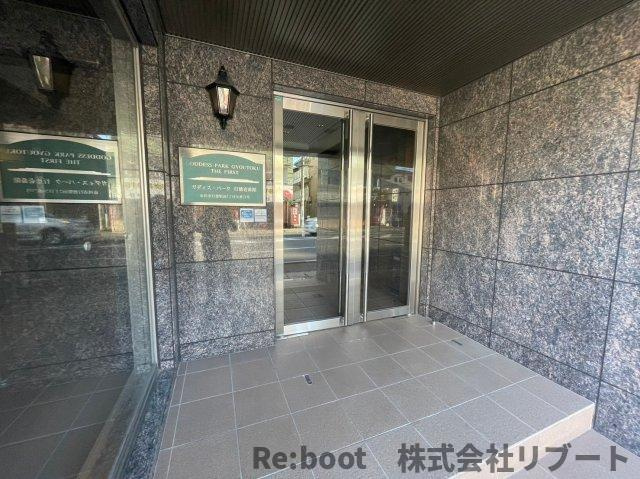ガディス・パーク行徳壱番館のエントランス