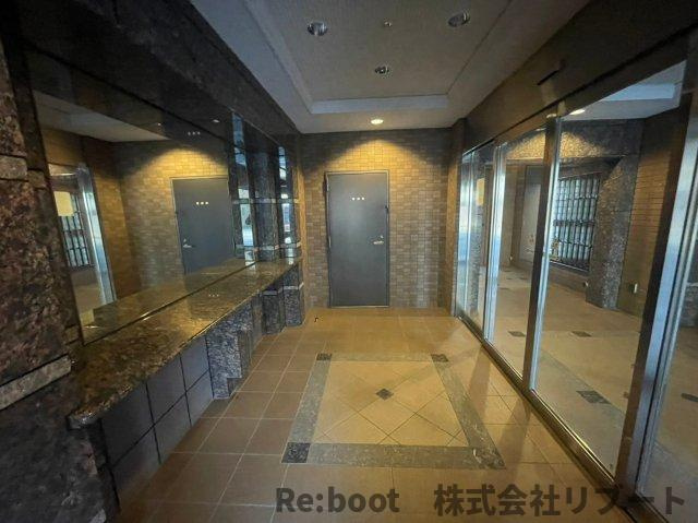 ガディス・パーク行徳壱番館のロビー