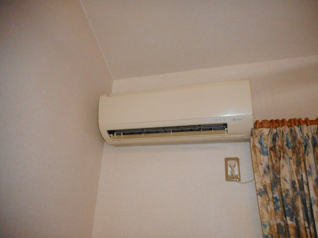 【設備】 | セザンヌ三谷 | エアコン
（※画像はイメージです、現況優先となります）