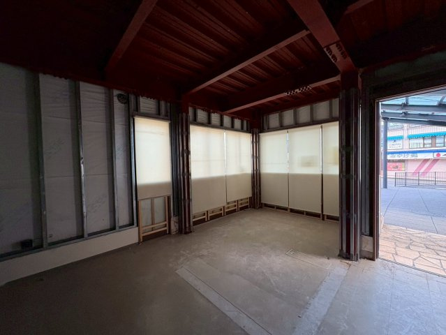 足柄下郡湯河原町宮下の店舗の内装