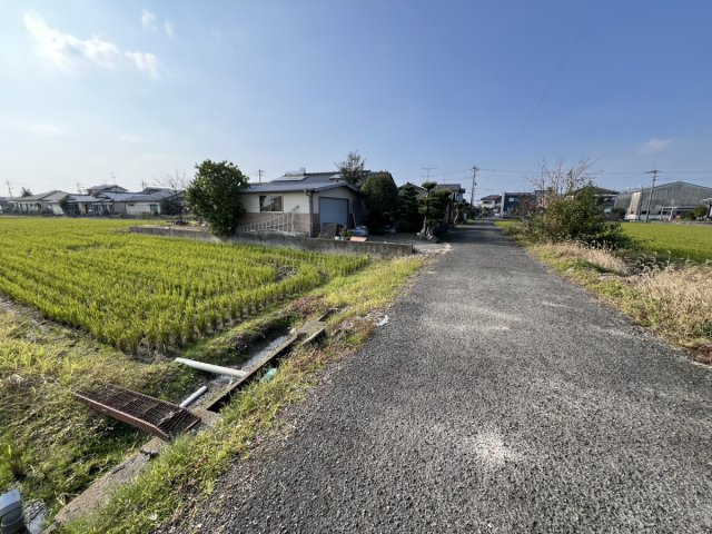 上野町売土地の前面道路含む現地写真