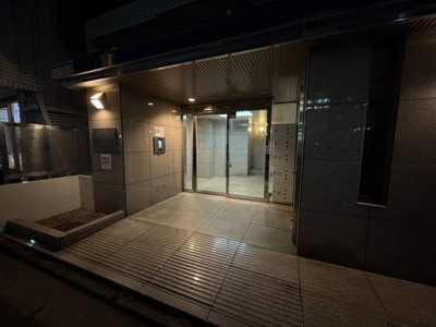 【エントランス】 | グランピア朝霞