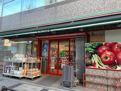 ＧＬＡＮＺの周辺