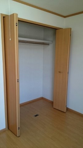 デュエル　ミサキＤの収納|大きなスペースがあり、収納には困りません