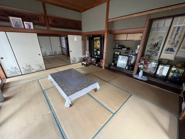 平山新町戸建の和室