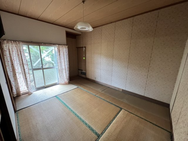 平山新町戸建の和室