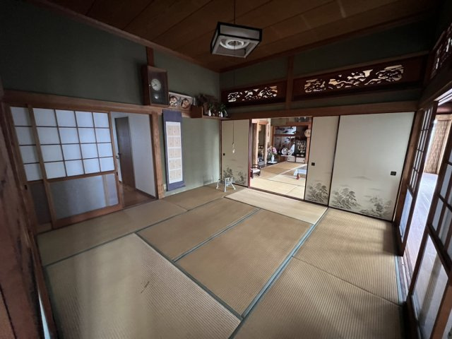 平山新町戸建の和室