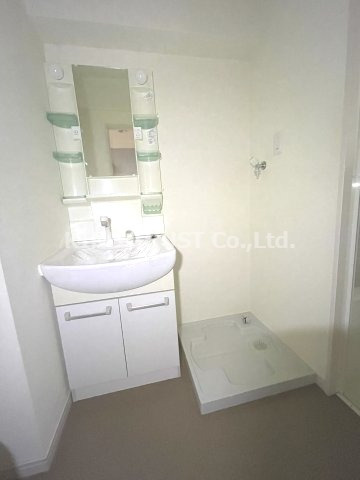 ドゥエリング天満の洗面所|忙しい朝には欠かせない洗面所です