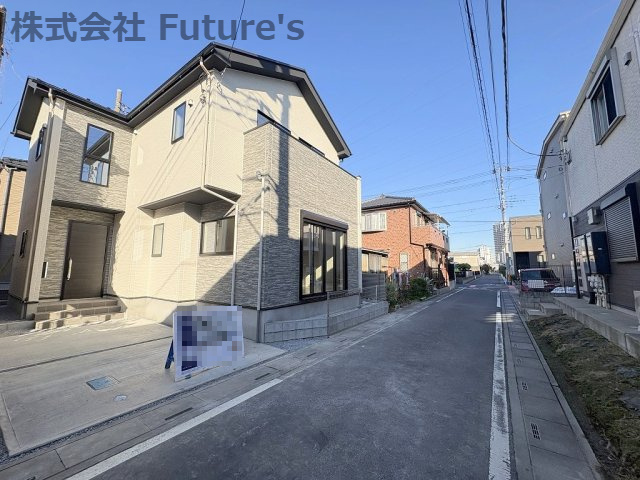 三郷市谷口　新築戸建　全1棟の前面道路含む現地写真|前面道路含む現地写真です。