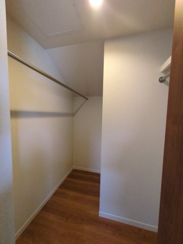 片倉戸建の収納