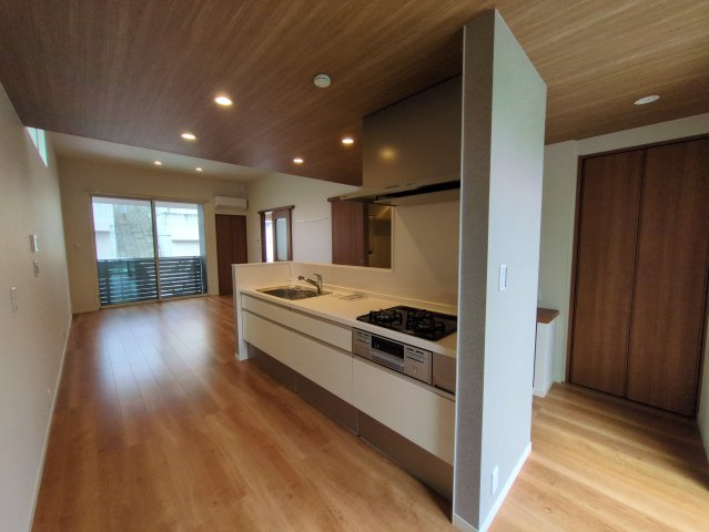 片倉戸建のキッチン