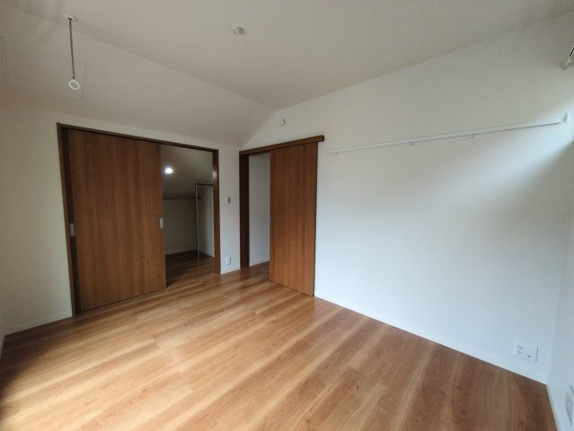 片倉戸建の洋室