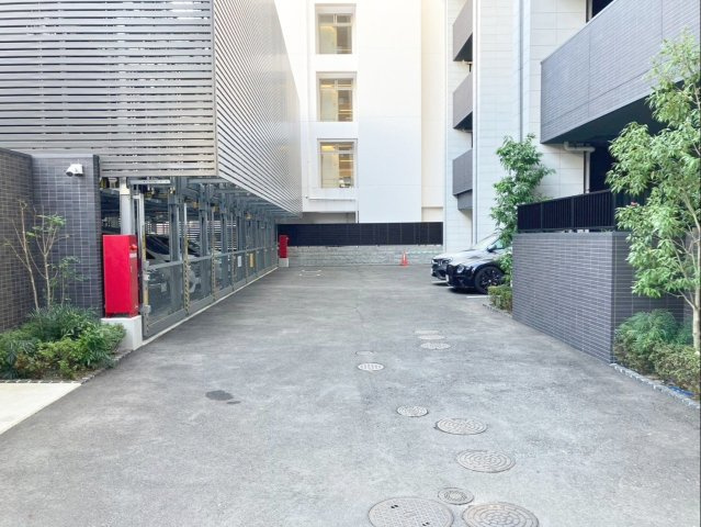クリオ渡辺通アーバンマークスの駐車場|平置きと機械式の駐車場です！