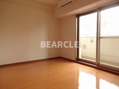 【居間・リビング】 | BelleVille千本今出川