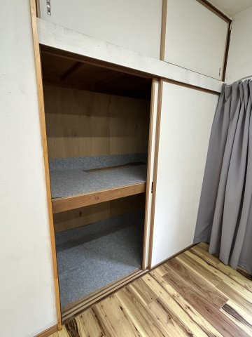 大泉町３－１７－４　戸建の収納