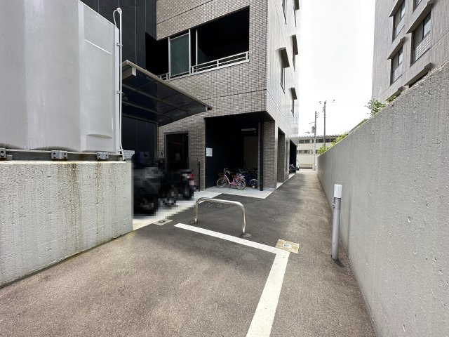 リベルテ・パレⅡの駐車場