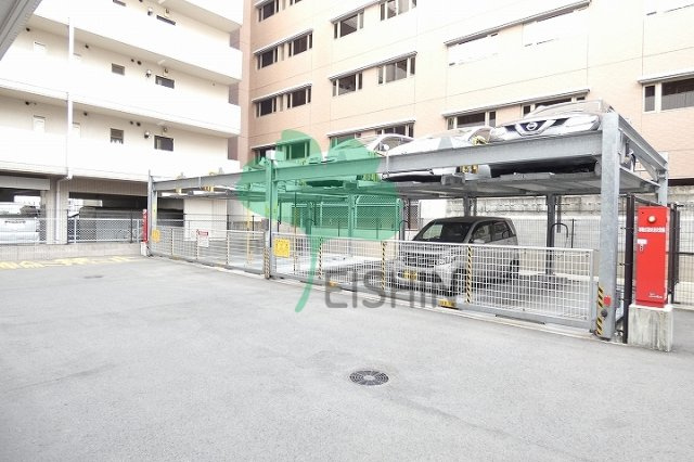 エンクレスト博多駅前ART（エンクレスト博多駅前アート）の駐車場