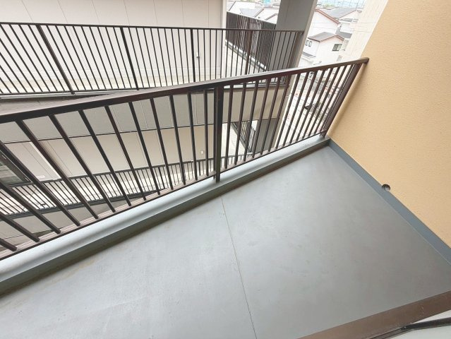吉村ビルのバルコニー