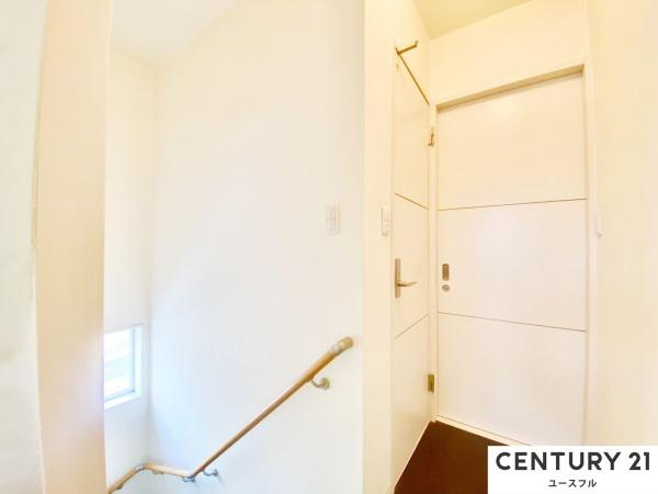 【内装】 | 二階廊下になります♪