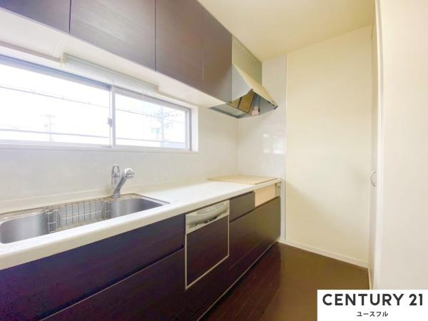 【キッチン】 | とても広いキッチンとなっております♪