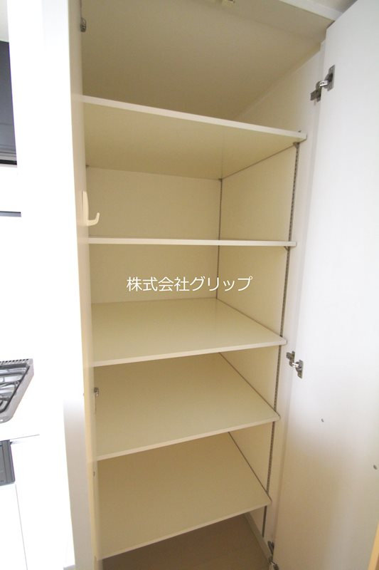 デュオ・スカーラ関内の収納
