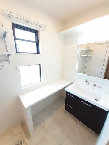 ノイ・リュミエール　Ⅰの洗面所