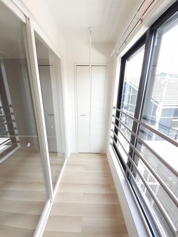 ノイ・リュミエール　Ⅰのバルコニー