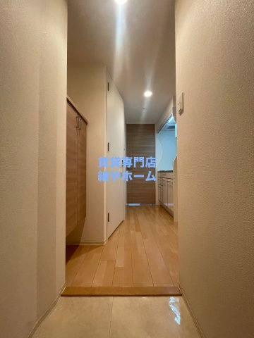 ラシュレエグゼ難波南の玄関|きれいな玄関です