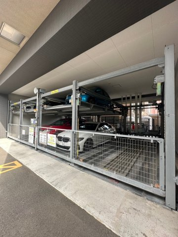 エンクレスト博多駅南SHAREの駐車場