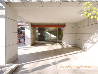 【エントランス】