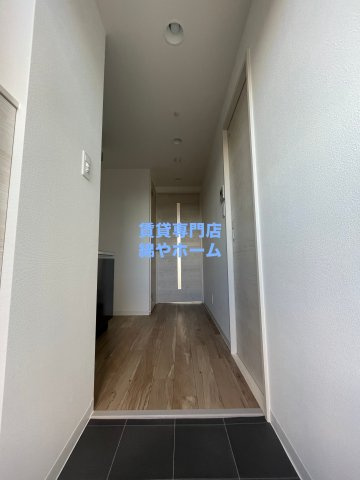 エグゼ難波西Ⅳの玄関|きれいな玄関です