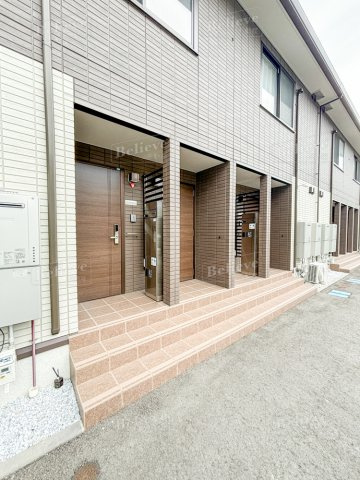 プレミエール B棟のエントランス|清潔なエントランス♪
