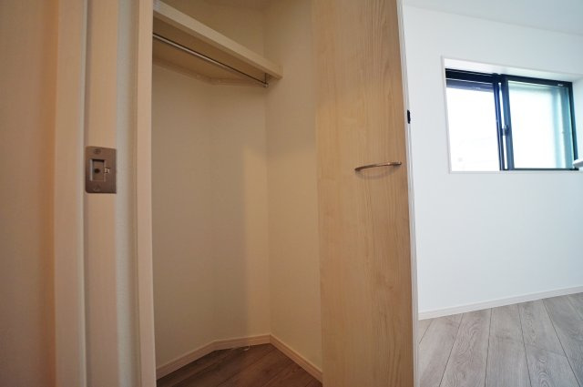 【横浜市旭区鶴ケ峰1丁目39-1新築戸建て】★仲介手数料無料★（鶴ケ峰小学校・西谷中学校）の収納