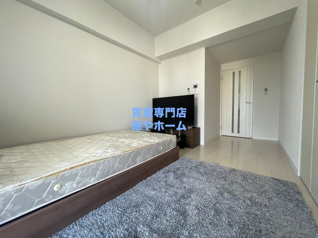 Luxe難波西Ⅱの洋室|個人の部屋や寝室として使える洋室です